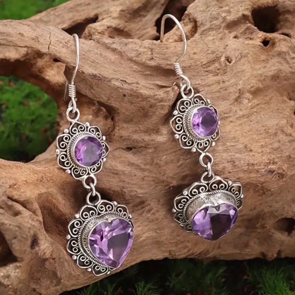 Gorgeous Purple, Amethyst Color Gemstone, Lab created, Heart Dangle Earrings